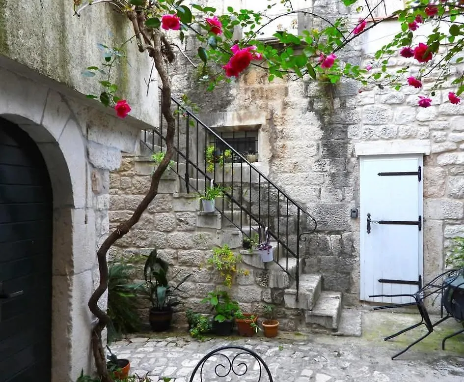 Apartments Grdelin Trogir